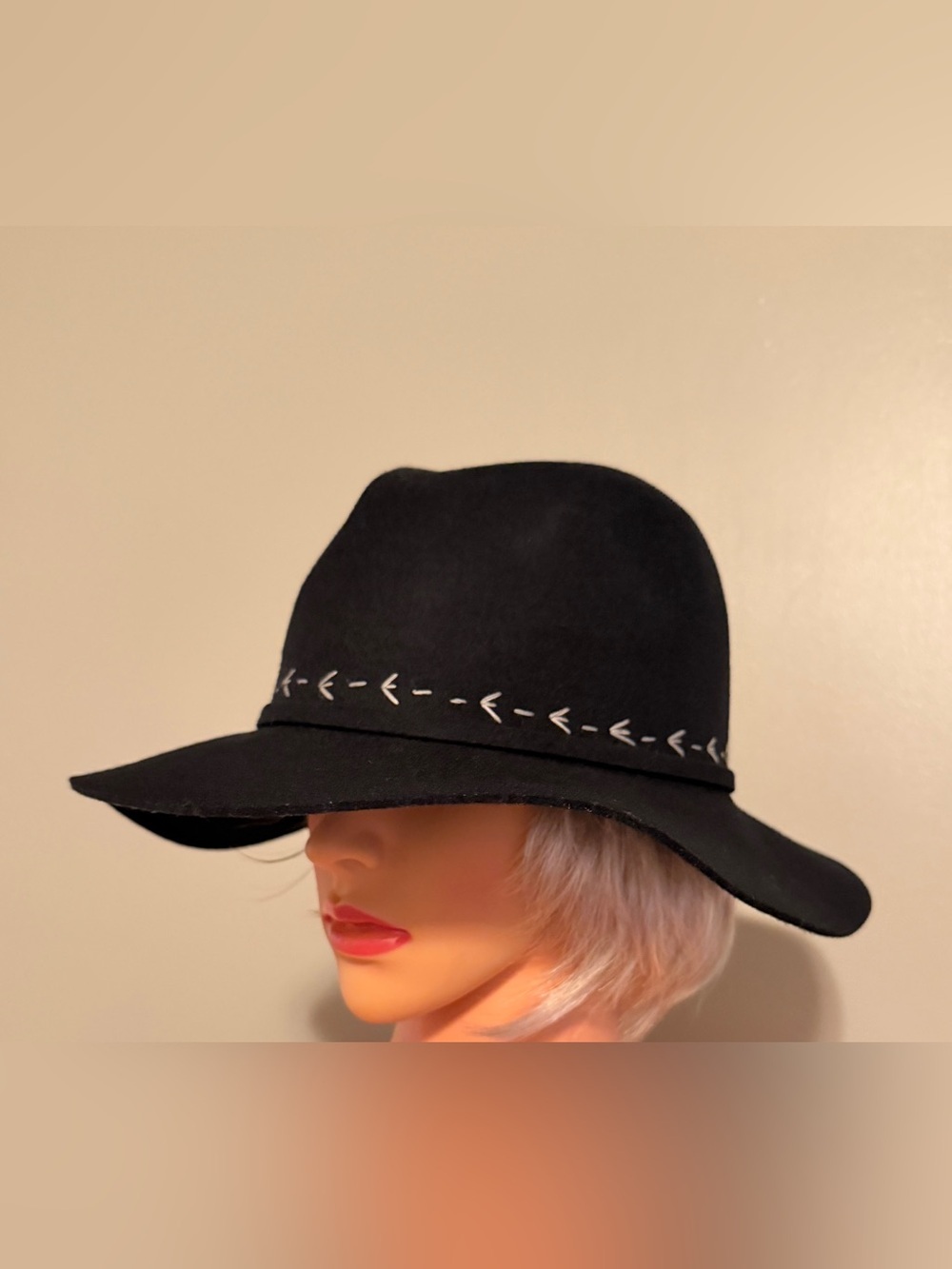 ADORA Black Fedora Hat with White Stitch Detail - Picture 4 of 15